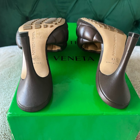 Bottega Veneta lido Quilted Leather Mules Dark brown size 37 IN BOX and DUST BAG - Picture 9 of 11